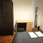 Adorable Room By Gloucester Road