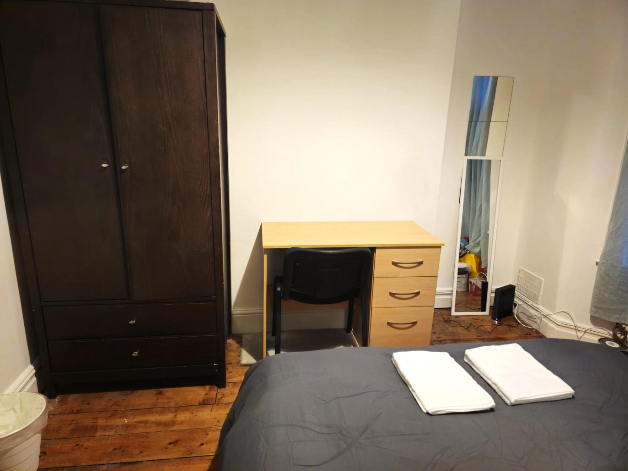 Adorable By Gloucester Road Homestay *